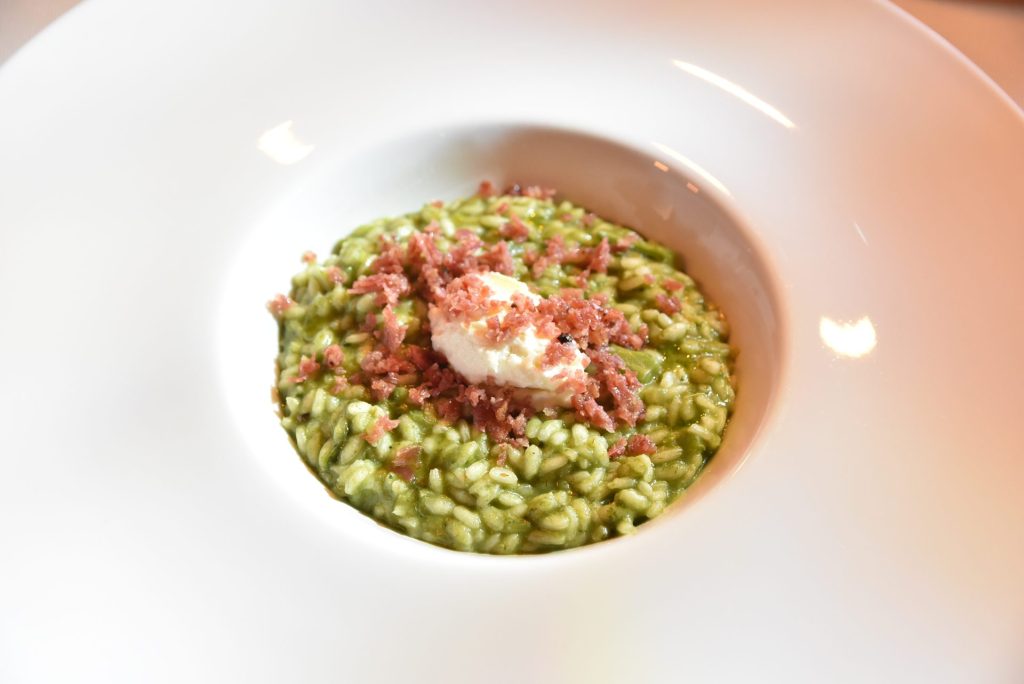 Al Palariso di Isola della Scala si è svolto il Trofeo Città del Riso: vince l’IIS Almerico Da Schio. Cinque risotti in gara per valorizzare il Nano Vialone Veronese IGP.